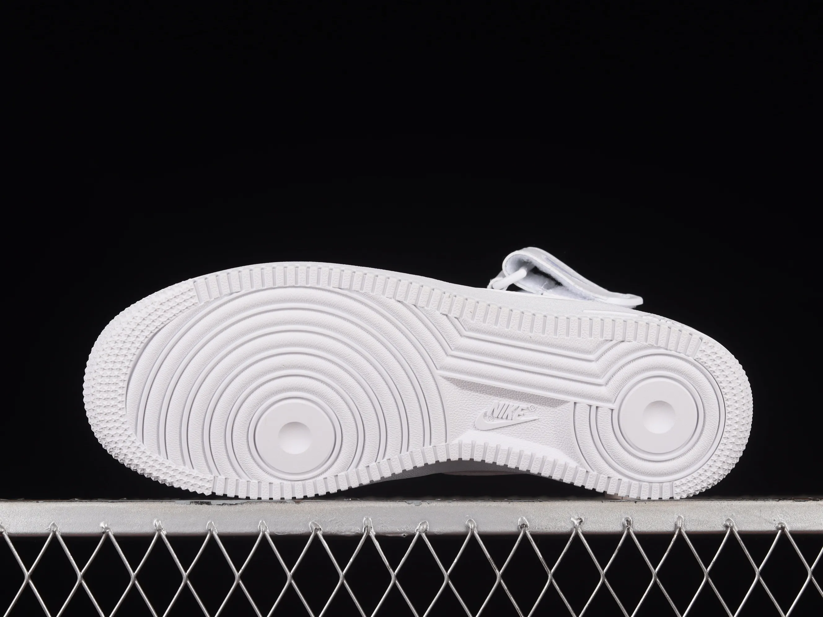 All categories Nk Air Force 1 Air Force series Nk Air Force 1 Mid Air Force mid-top Nk Air Force 1'07 Low Air Force One China all-white casual sneakers CW2289-111